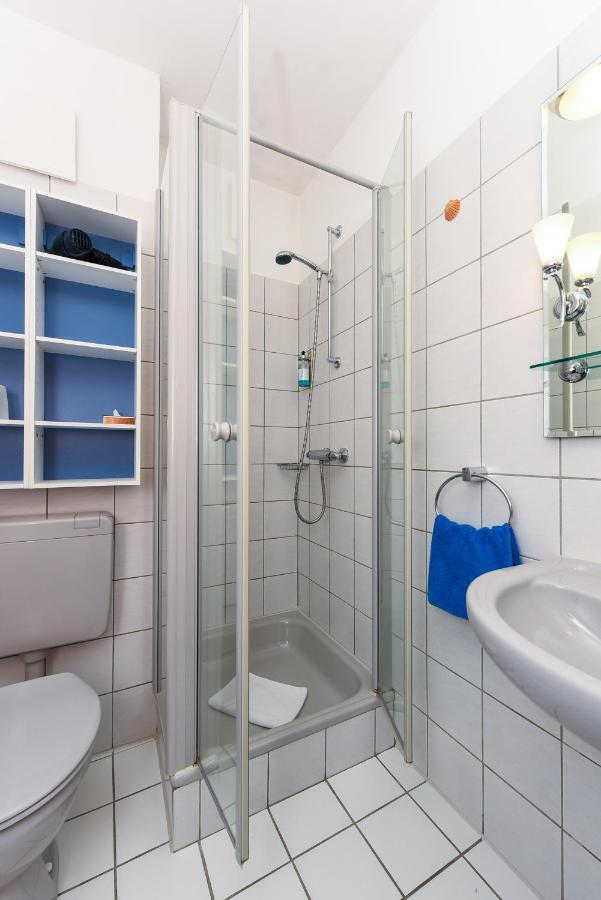Hotel Garni Benser Watt Bensersiel Bagian luar foto