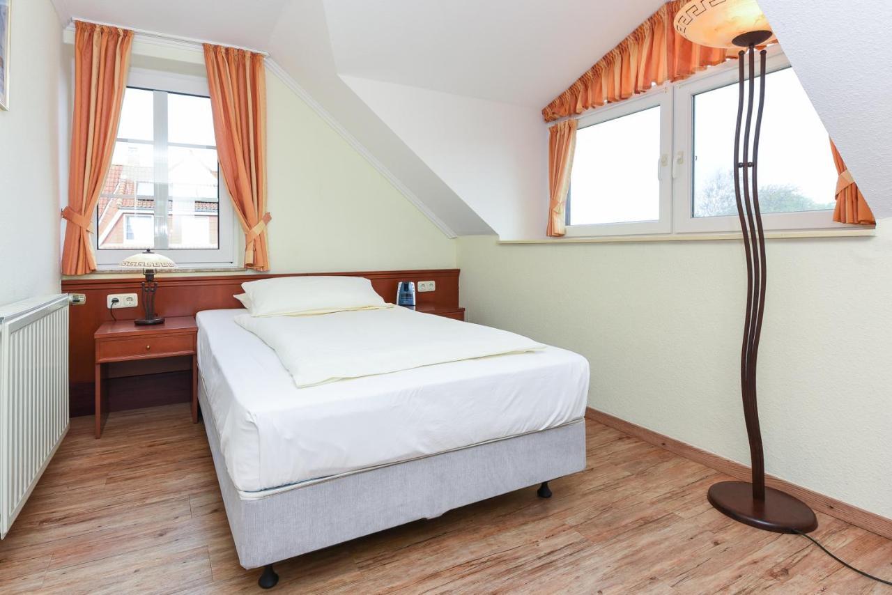 Hotel Garni Benser Watt Bensersiel Bagian luar foto